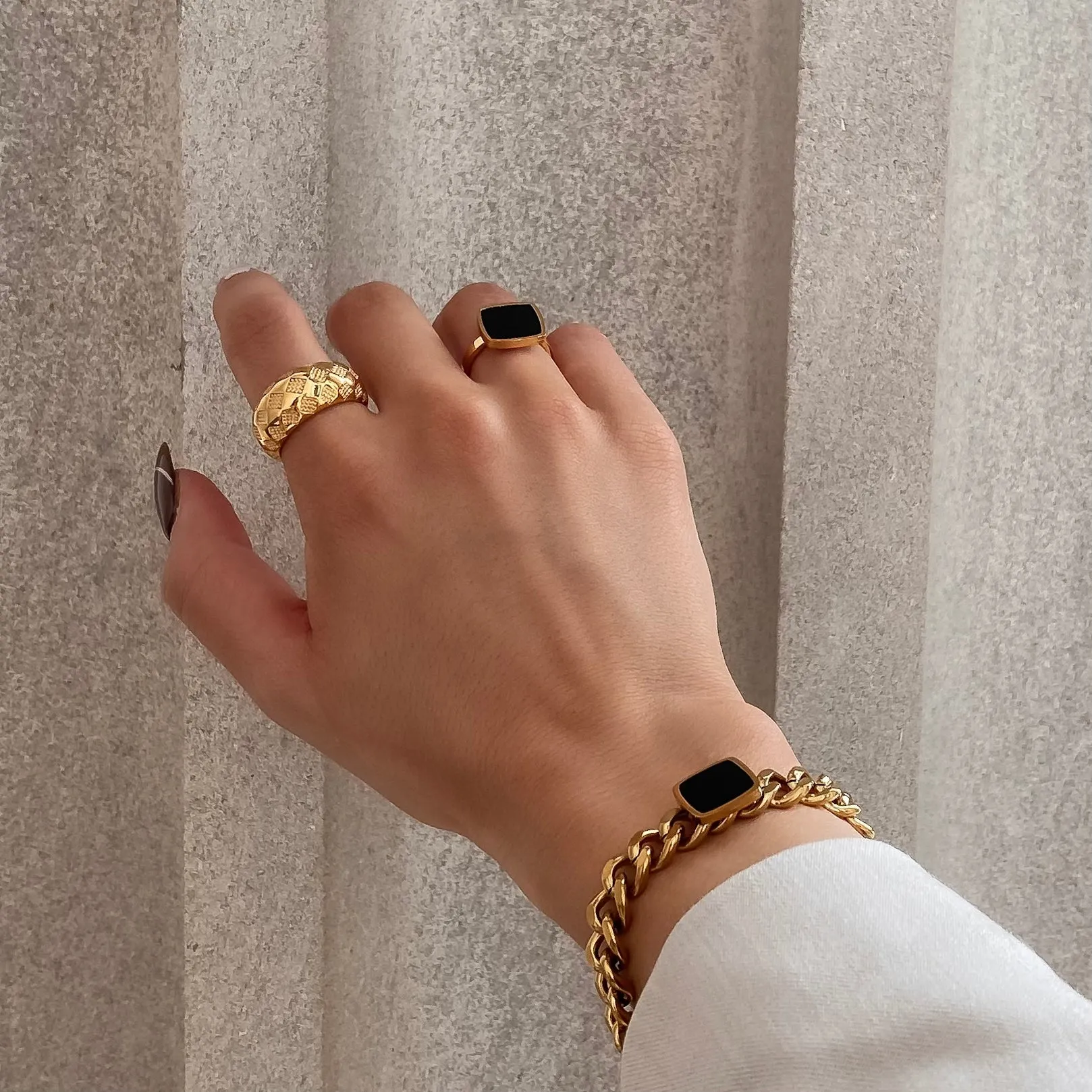 Nadia Chunky Chain Bracelet - LAST CHANCE!