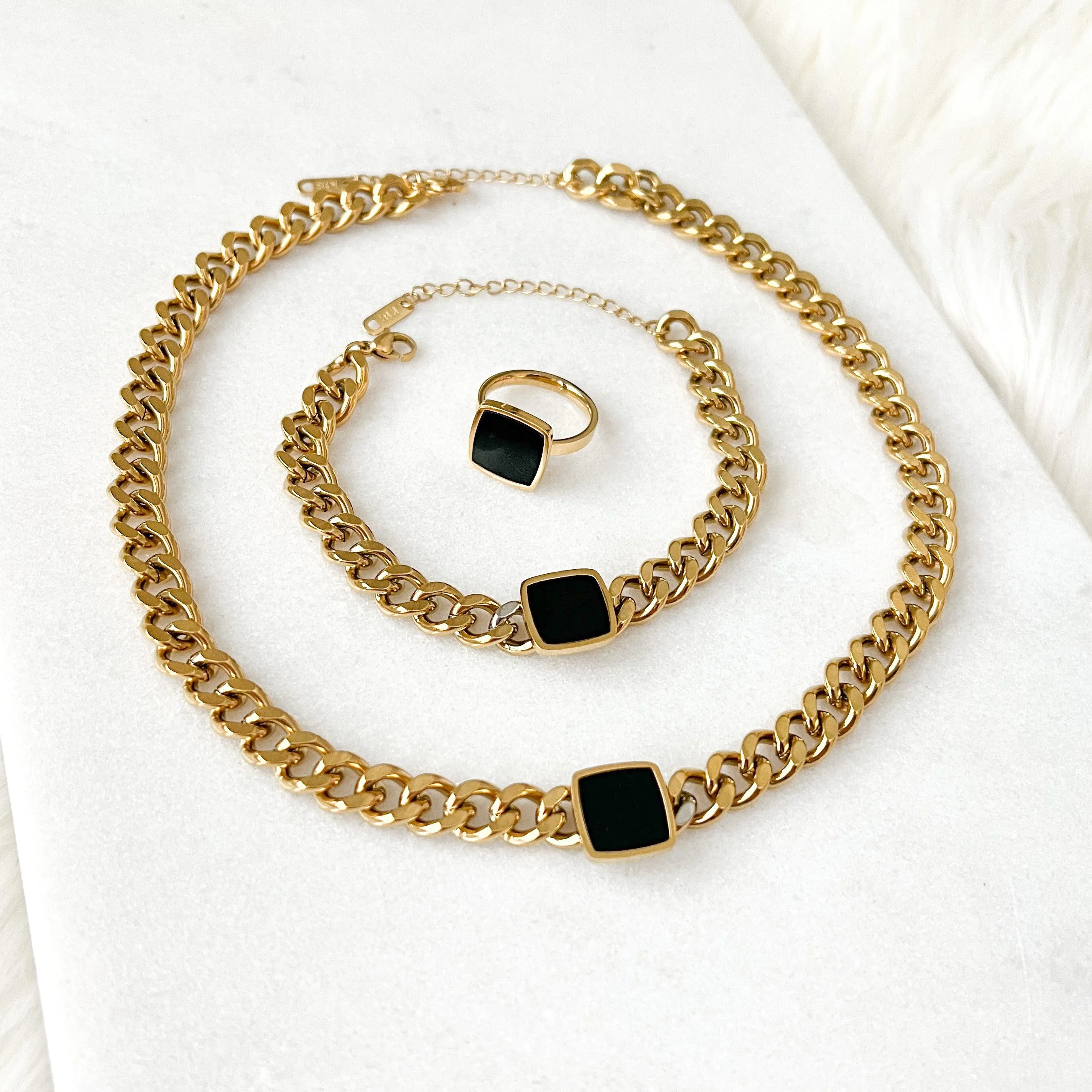 Nadia Chunky Chain Bracelet - LAST CHANCE!